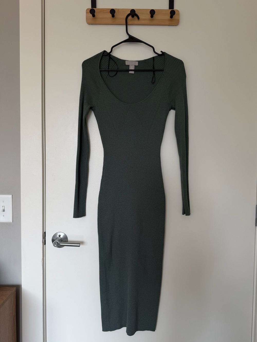 H&M Ribbed Scoop Neck Knit Top - Dark Sage Green